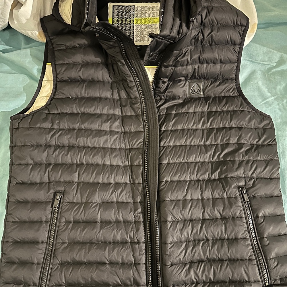 Moose knuckles puffer vest